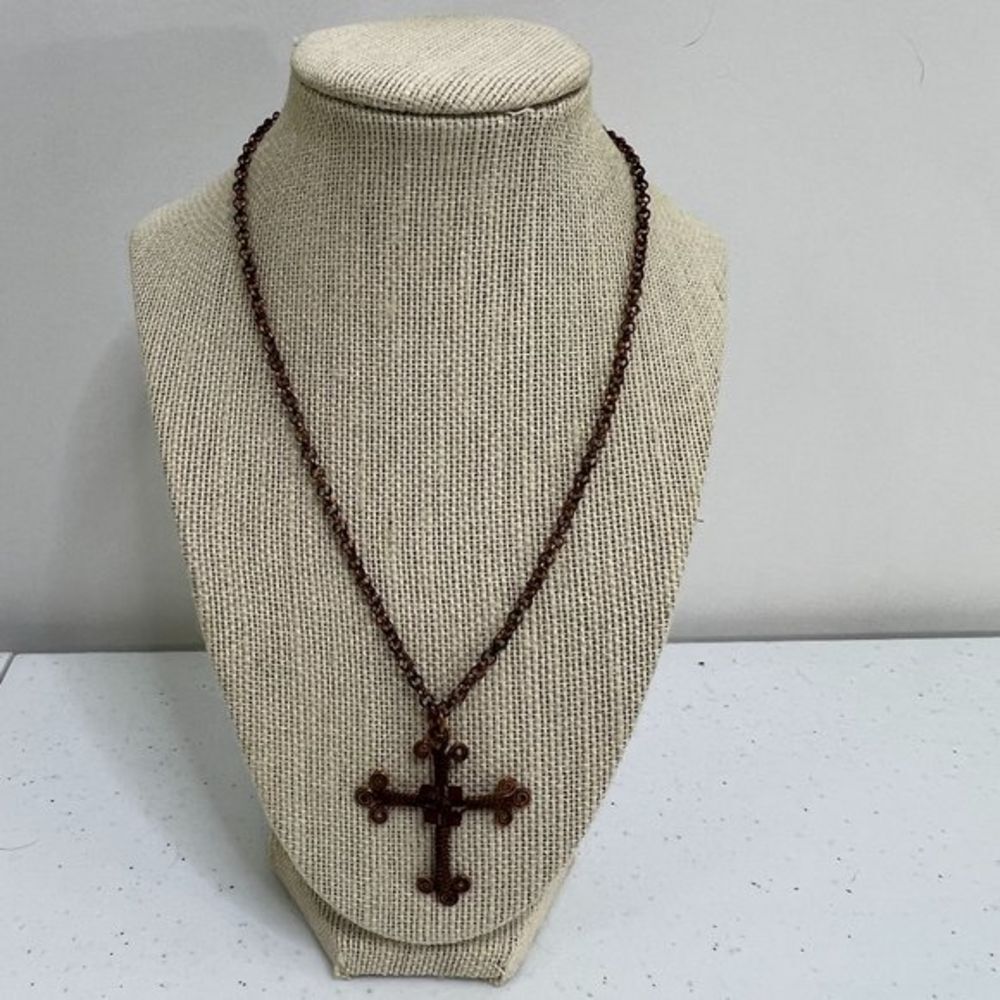 Cross Necklace Red Beaded Wire Wrapped Copper Tone Chain Religious Swirl Used, s
